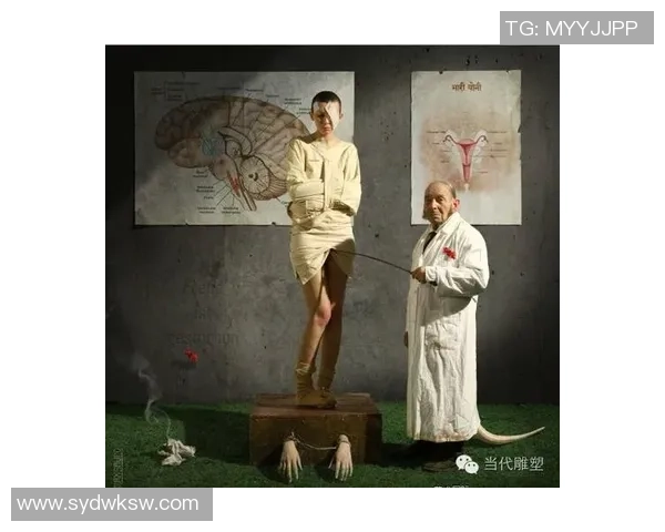 跳水运动的力量与美感探索从勇敢一跃到水花消失的极致艺术